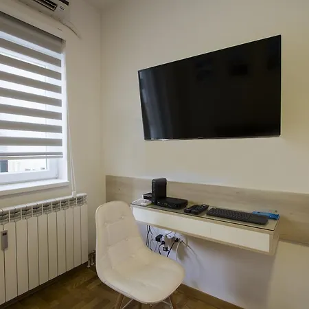 Lux Life Apartment *